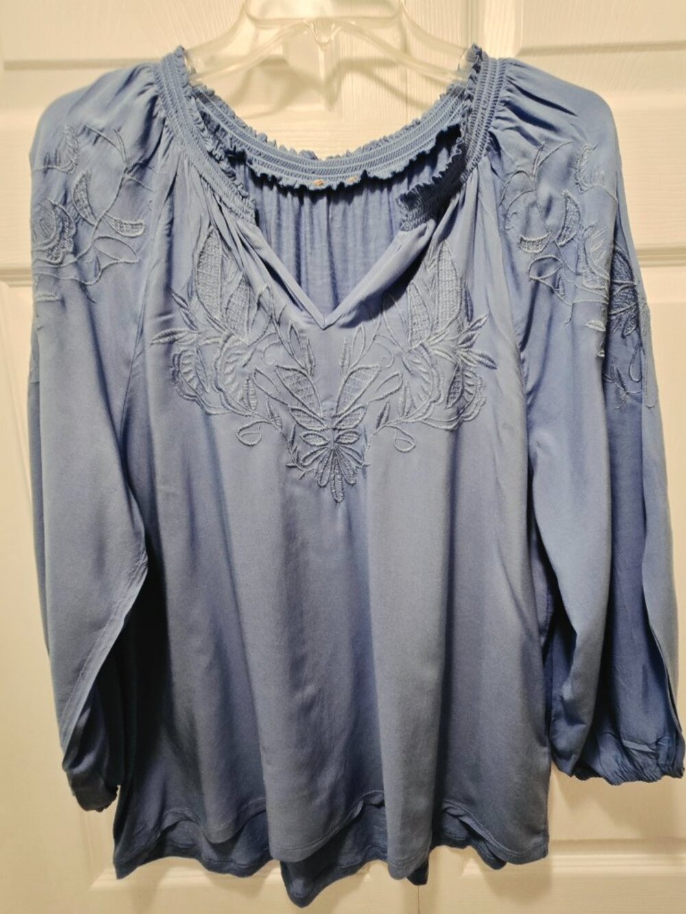 Women's 100% Rayon Split Neckline Long Sleeves Blouse w/Embroidery Designs - Lge